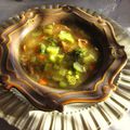 Soupe au poulet et brocoli