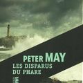 Peter May, Les disparus du phare, Rouergue noir,  315 pages.