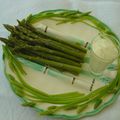 Asperges vapeur et sauce mousseline