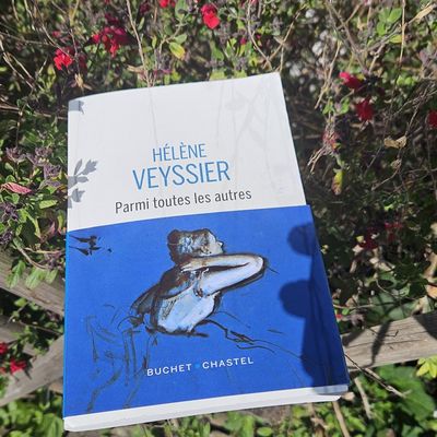 Indélébile parmi toutes les autres de Hélène Veyssier