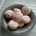 Petits Beignets au sucre fourrés 