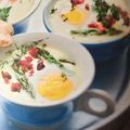 Oeufs cocotte aux asperges et lardons