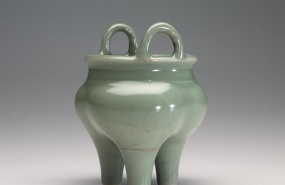 Incense burner (香炉), Longquan ware, Southern Song dynasty (1127-1279)