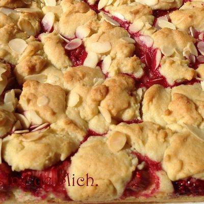 Gâteau crumble rhubarbe framboise Hervé Cuisine