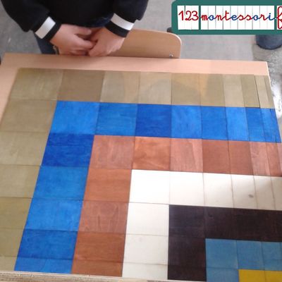 La table de Pythagore en Montessori