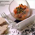 Cubes de saumon en tartare, saveurs asiatiques