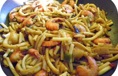 Macaroni aux crevettes et calamars façon chinoise