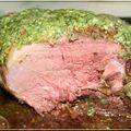 GIGOT D'AGNEAU EN CROUTE D'AIL CREME . 