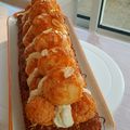 BUCHE EN CHOUX GOÛT SNICKERS