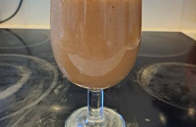 Smoothie de pomme et banane au céleri branche