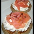 Blinis au saumon, crème citronnée...