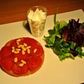 Petite tatin aux tomates cerises, espuma de chèvre au miel