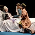 Les petites bêtes : Le conte iceberg de Delphine Théodore qui brise le cercle vicieux de l’amour filial - Théâtre 13 (Paris)