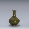 A fine teadust bottle vase,Incised seal mark and period of Qianlong