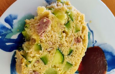 Cake vapeur aux courgettes et thon selon Marion Kaplan