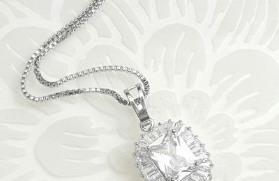 De jolis bijoux pour mariées et demoiselles d'honneur