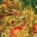 Poêlée de riz aux légumes à la sauce soja et au poivron rouge