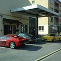 la Ferrari F355 de Paul, la Porsche de Franck et ma Ferrari Testarossa devant mon agence de Florange
