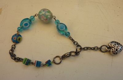 Bracelets et boucles d'oreilles