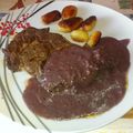 Entrecôtes de boeuf et sauce au chocolat noir et Châteauneuf du Pape 