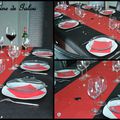 TABLE DE FETES NOIRE, ROUGE ET BLANCHE