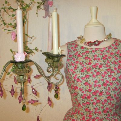 UNE PETITE ROBE VINTAGE "FLOWER'SPOWER" ET BILAN DE REFLEXIONS PERSONNELLES.