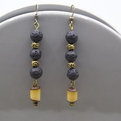 Pierre de lave : résultat d'éruptions volcaniques