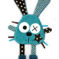 Doudou lapin plat bleu marron