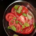 Salade de tomates à la menthe 