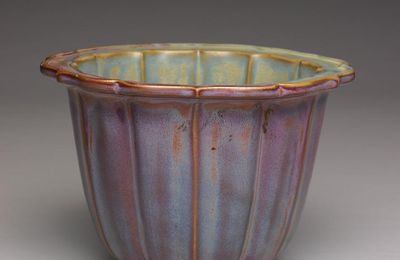 Lotus-rimmed flowerpot with purple red glaze, Jun ware, Ming dynasty (1368-1644)