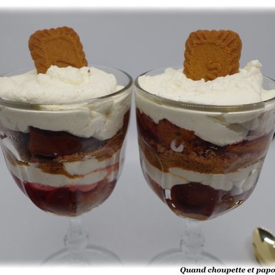 VERRINES DE QUETSCHES AU SIROP MAISON, MASCARPONE ET SPECULOOS