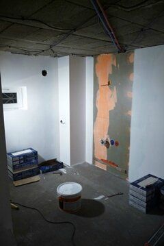 2012 - Le sauna : carrelage, peinture & finitions