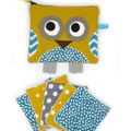 Lingettes lavables et petite trousse hibou bleu jaune