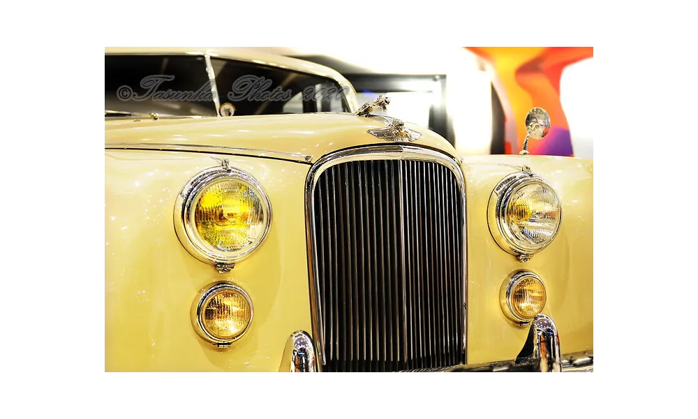 JAGUAR MK VII-160 HP-6 Flat Cylinders (1954)-Only 31,000 Produced / JAGUAR XK 120 Roadster-170 HP-3.5L-6 Flat Cylinders (1953)