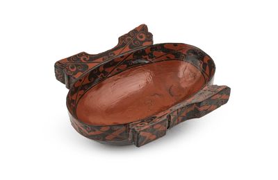 A rare lacquered-wood ear cup, er bei, Warring States period, 4th/3rd century BC