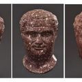 Suite de trois têtes masculines en porphyre. Rome, IVe siècle. 