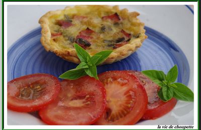 TARTELETTES A LA FONDUE DE POIREAUX A LA CREME ET AU JAMBON
