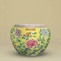 A massive famille rose yellow-ground jardinière, Guangxu period (1875-1908)