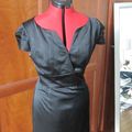 Robe en satin de laine