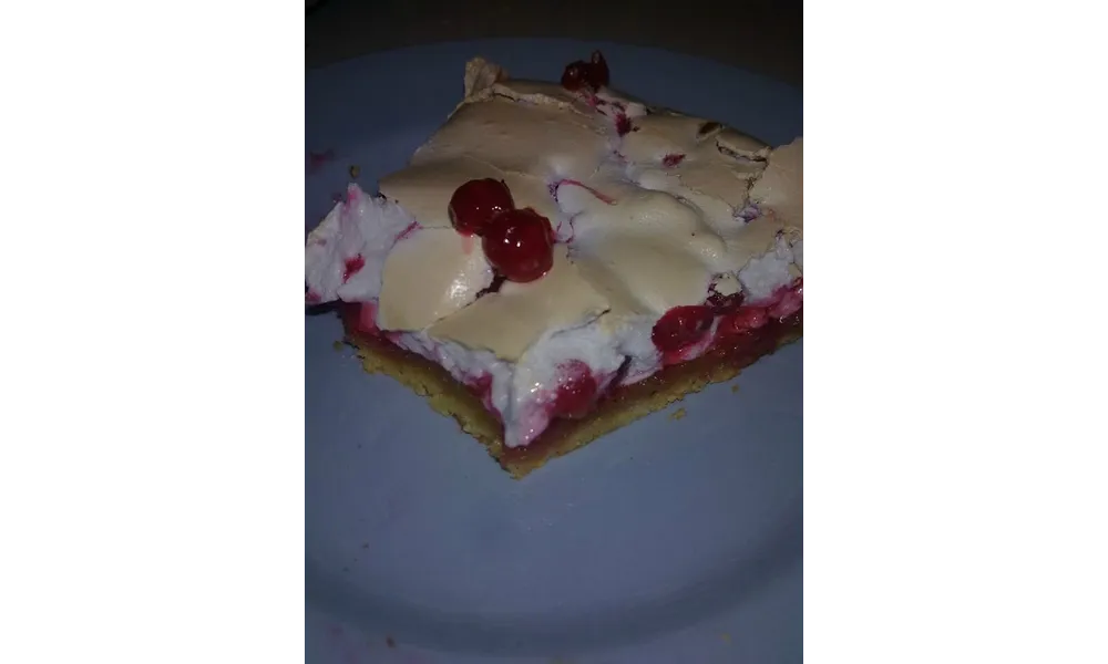 Tarte aux groseilles biscuitée et meringuée