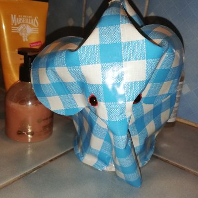 Trousse de toilette éléphant 