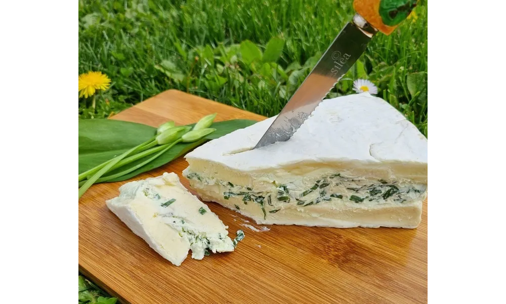 Brie farci au mascarpone et à l'ail des ours