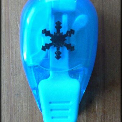 Perforatrice forme flocon