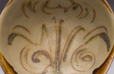 Ceramic plate, Changsha ware, Tang dynasty (618-907)