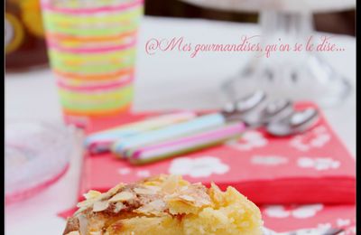Gâteau moelleux aux pêches.