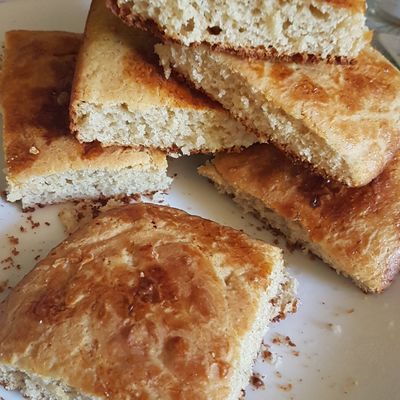 Brioche sans gluten et les fleurs du Crous