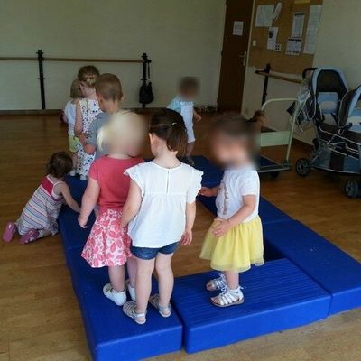 MOTRICITE ET ANNIVERSAIRE ASSISTANTES MATERNELLES ACPAM