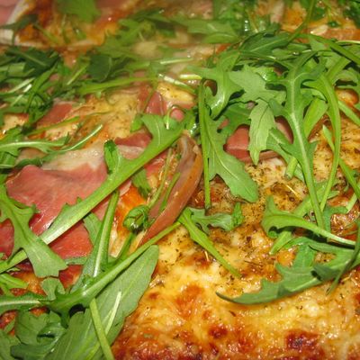 Ooo Pizza jambon cru et roquette Ooo