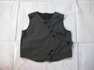 Petit gilet pour un mariage...