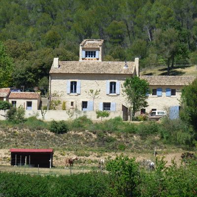 Randonner autour de Gréoux Les Bains